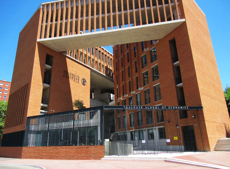 CEMEX, bon élève à la Toulouse School of Economics