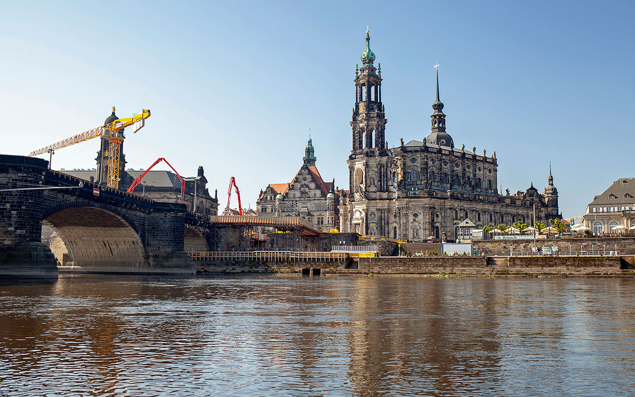 CEMEX a élaboré un béton spécial destiné à restaurer le pont Auguste de Dresde. (Photo : CEMEX Deutschland AG/Sebastian Lechler)