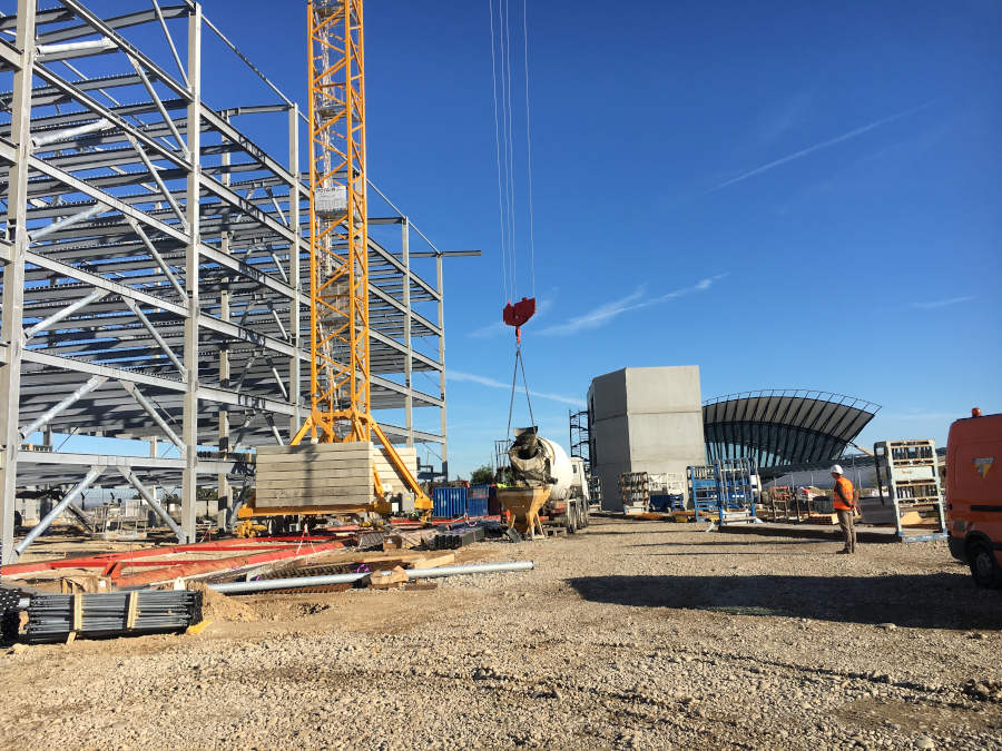 Parking silo de l'aéroport Lyon - Saint-Exupéry : un chantier intégrant du béton avec 30 % de granulats recyclés