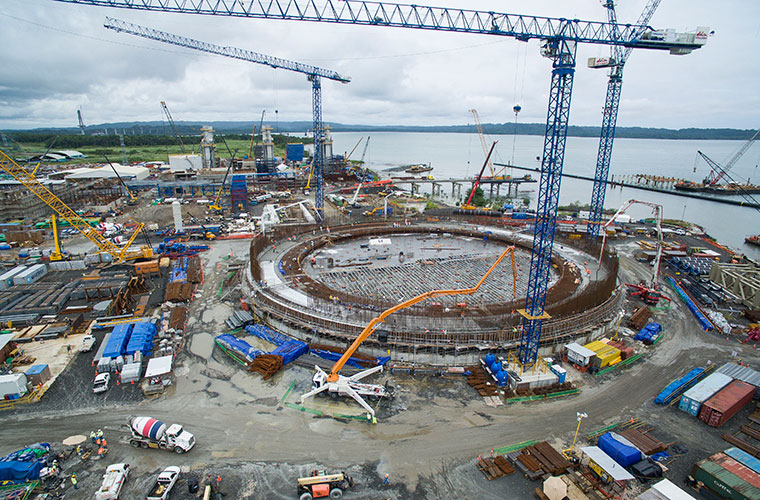 CEMEX fournit du béton cryogénique pour une centrale au gaz naturel liquéfié